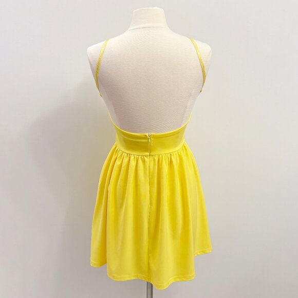Backless yellow sleeveless mini dress size Medium - Picture 3 of 10